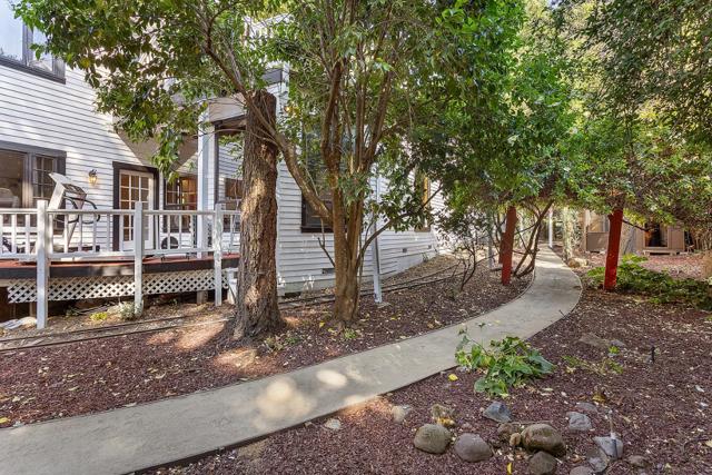 14275 Saratoga Avenue, Saratoga CA: https://media.crmls.org/mediaz/c9ae5bf4-5643-4ec8-aaa1-54e5f6cc121c.jpg