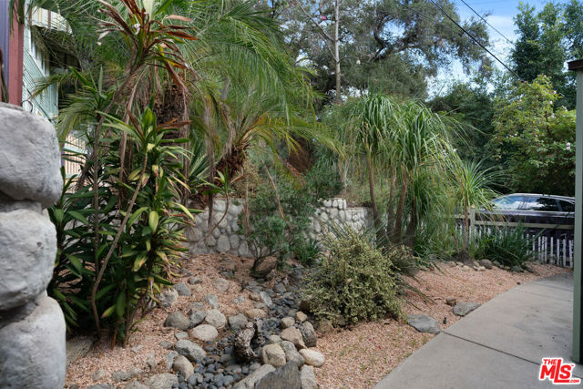 483 Sturtevant Drive, Sierra Madre CA: https://media.crmls.org/mediaz/c9aeb9f1-9be2-4a14-a6b2-6458d29d889a.jpg