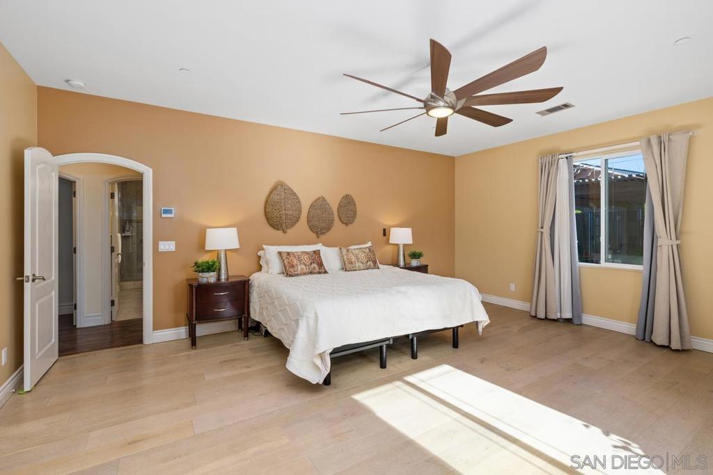 MLS #250045019SD image #17