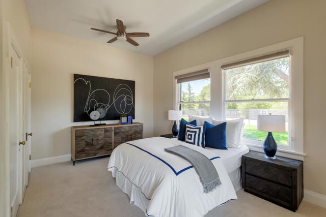 730 Mora Drive, Los Altos CA: https://media.crmls.org/mediaz/c9aff4b8-e5d4-40ee-8b50-c5565007a919.jpg