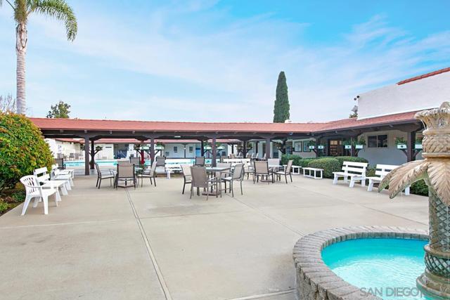 12753 Caminito Cancion, San Diego CA: https://media.crmls.org/mediaz/c9aff600-36ad-4e29-8923-ec6963c61e33.jpg