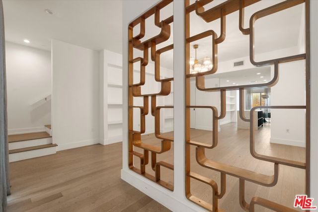 1345 Havenhurst Drive, West Hollywood CA: https://media.crmls.org/mediaz/c9b16d1a-18ad-4a57-9a73-87c949ef7c91.jpg