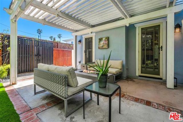 420 S Broadway, Redondo Beach CA: https://media.crmls.org/mediaz/c9b186b9-4d7f-4b33-bef8-54e16ed9d0aa.jpg