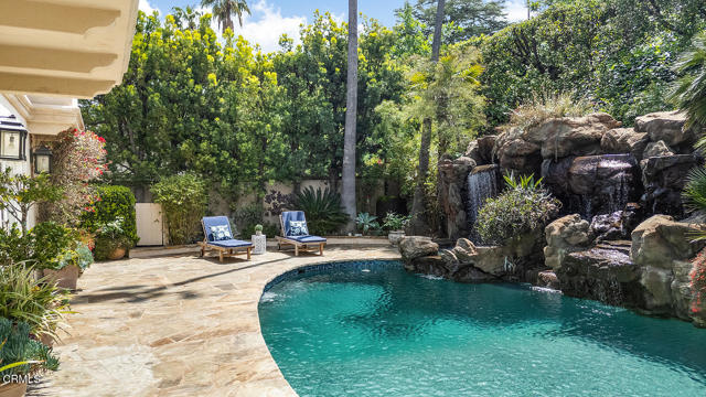 Detail Gallery Image 38 of 46 For 15450 Briarwood Dr, Sherman Oaks,  CA 91403 - 4 Beds | 4/1 Baths