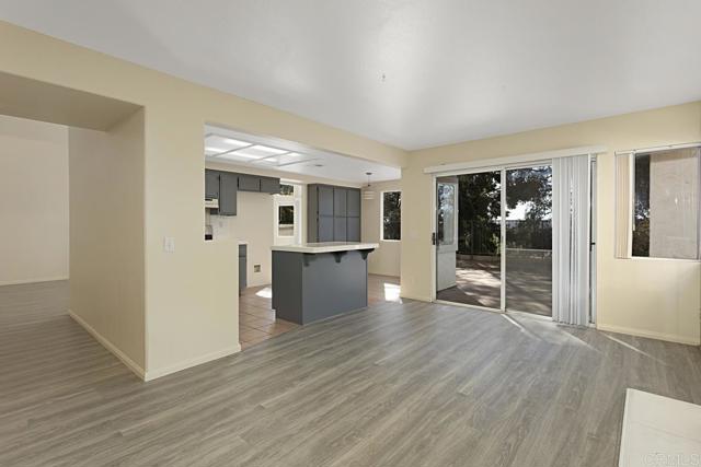 Detail Gallery Image 18 of 39 For 1439 Genoa Drive, Vista,  CA 92081 - 3 Beds | 2/1 Baths