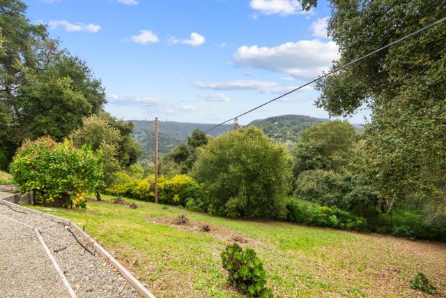 18101 Idylwild Road, Los Gatos CA: https://media.crmls.org/mediaz/c9b4b93c-627e-4957-bcb0-ba8623ce528f.jpg