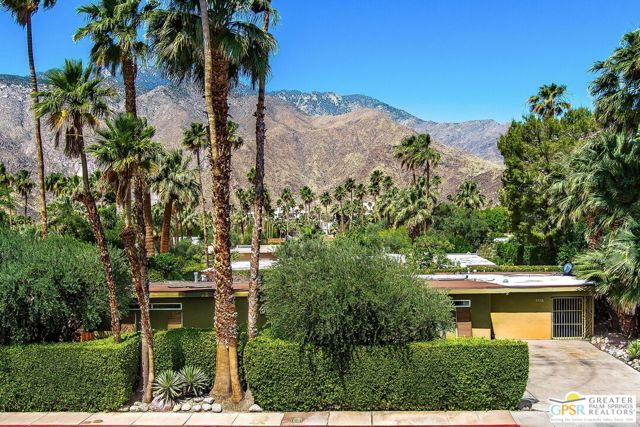 1175 Avenida Caballeros, Palm Springs, California 92262, 2 Bedrooms Bedrooms, ,Single Family Residence,For Sale,Avenida Caballeros,24391899
