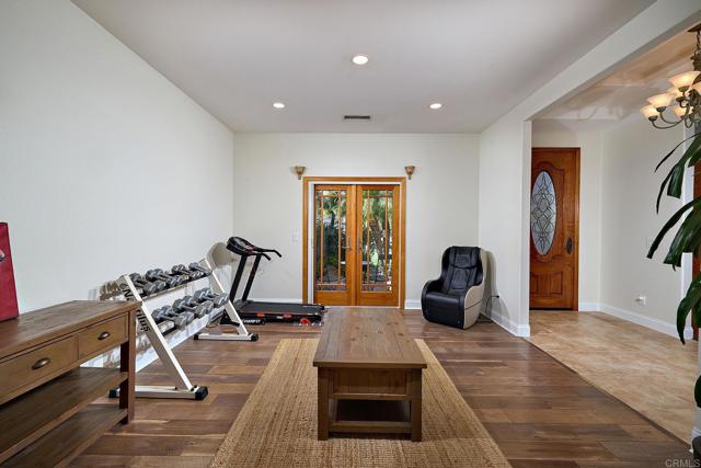 1314 Deerbrook Drive, San Marcos CA: https://media.crmls.org/mediaz/c9b6a79f-137e-44fe-aad2-4593cf05ffb1.jpg
