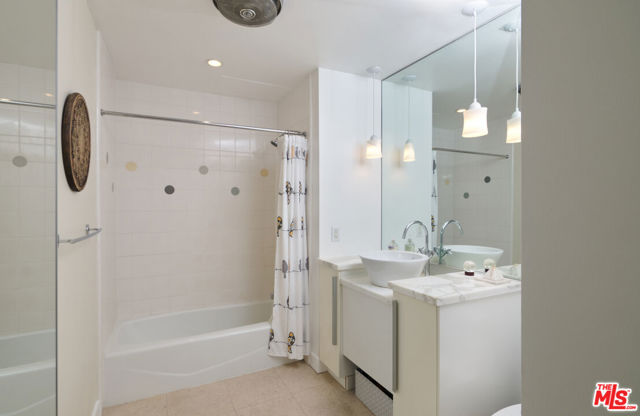 7960 Selma Avenue, Los Angeles CA: https://media.crmls.org/mediaz/c9b6cb6f-a9b8-4899-9fea-b313d3205d8a.jpg