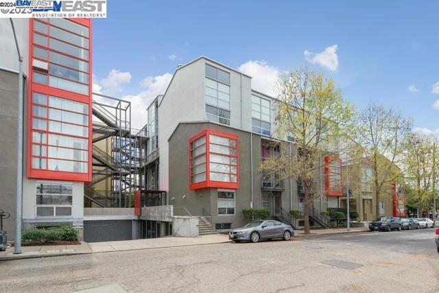Details for 1007 41st St  441, Oakland, CA 94608