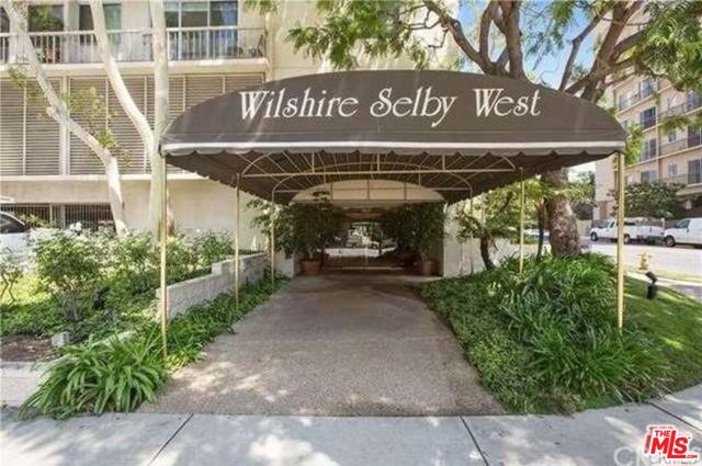 10751 Wilshire Boulevard, Los Angeles CA: https://media.crmls.org/mediaz/c9b83042-6518-404a-8191-e65e062e3467.jpg