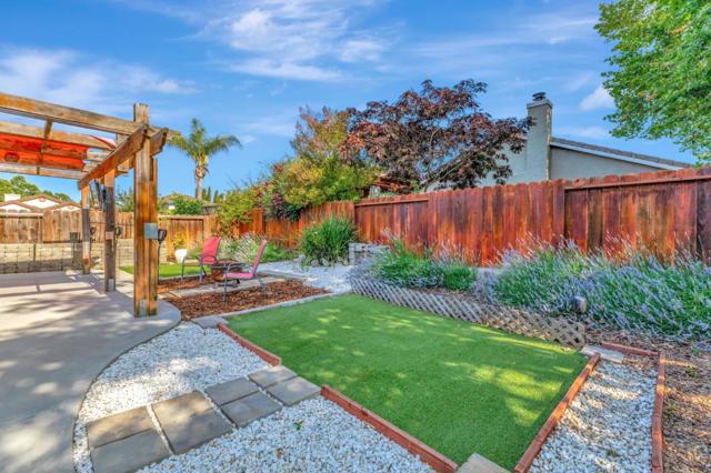 761 Gia Court, Hollister CA: https://media.crmls.org/mediaz/c9ba3820-4d8a-4ec2-8d7d-c7a12e2aa970.jpg