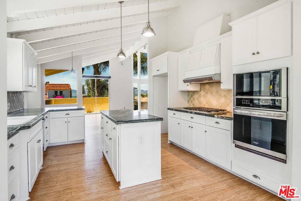 MLS #25621617 image #12