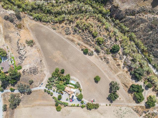 0 Southside Road, Hollister CA: https://media.crmls.org/mediaz/c9badc11-d333-460d-b229-2c30a34806a6.jpg
