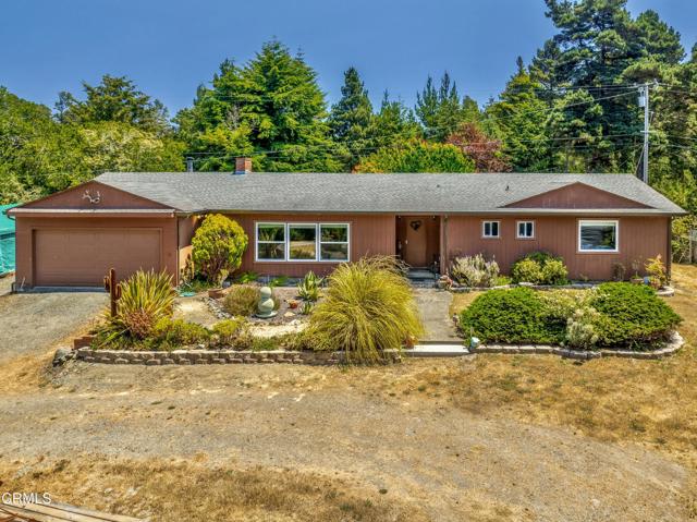 Detail Gallery Image 2 of 32 For 18841 Lahmon Ln, Fort Bragg,  CA 95437 - 3 Beds | 2 Baths