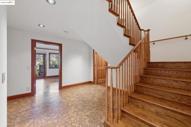 Image 45 of 60 For 6148 Ocean View Dr
