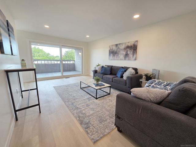 6263 Caminito Salado, San Diego, California 92111, 2 Bedrooms Bedrooms, ,1 BathroomBathrooms,Townhouse,For Sale,Caminito Salado,250020226SD