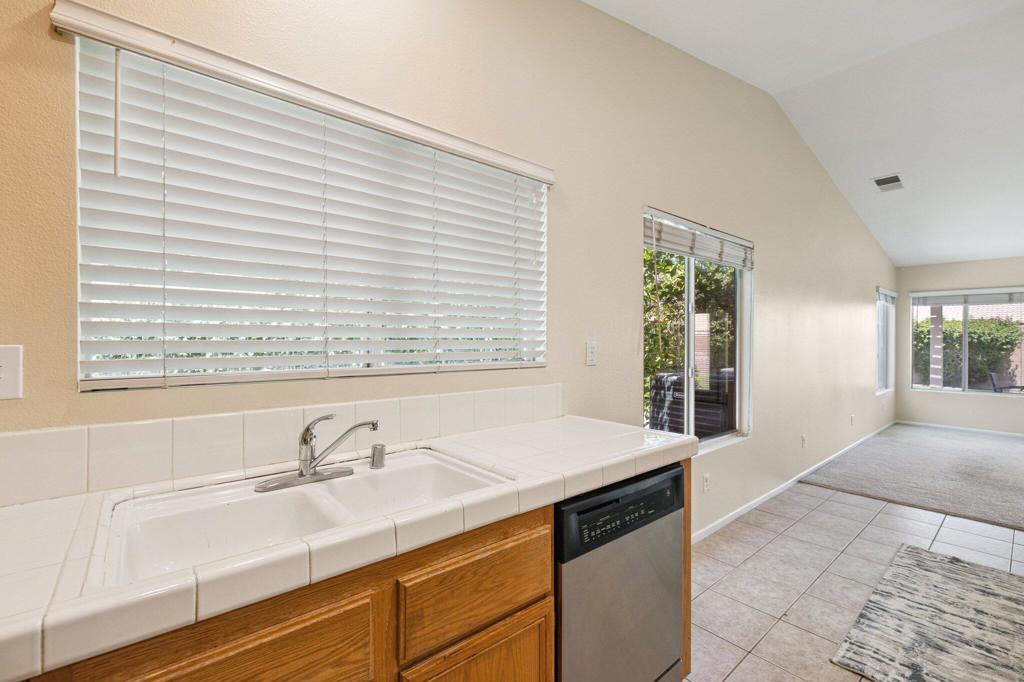 MLS #219138920DA image #12