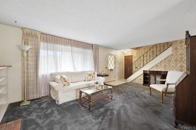 1113 Camino Del Sol Circle, Carlsbad CA: https://media.crmls.org/mediaz/c9bc6766-08a0-45a9-a8e5-bb9a97544395.jpg