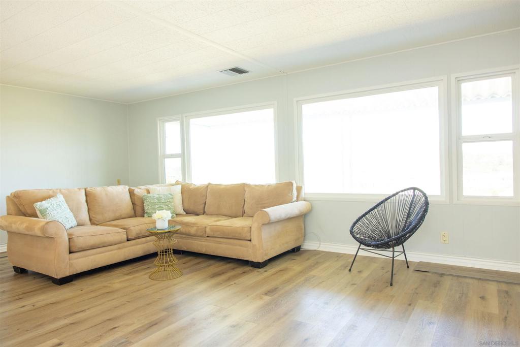 444 El Camino Real - photo 14