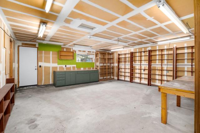 232 Peninsula Drive, Marina CA: https://media.crmls.org/mediaz/c9bd7c51-316a-44b0-ba5c-71fce4c1ccda.jpg