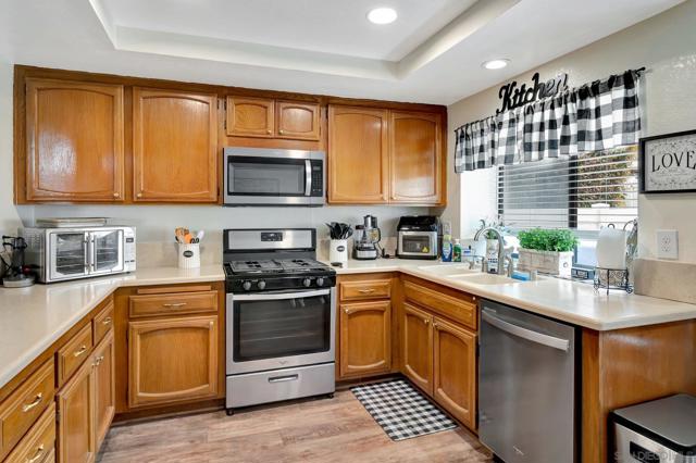 15628 Via Marchena, San Diego CA: https://media.crmls.org/mediaz/c9bda3d6-67bf-4669-9733-9dcead5579e7.jpg