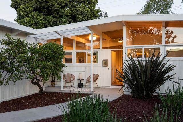 428 E Charleston Road, Palo Alto CA: https://media.crmls.org/mediaz/c9bdb1d6-e4cc-42ca-bb9e-30693cefc102.jpg