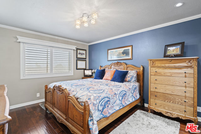 877 Chelsea Court, Simi Valley CA: https://media.crmls.org/mediaz/c9bdb602-6a45-4073-9538-7a6697264a1c.jpg