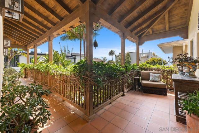 7344 Olivetas Ave, La Jolla CA: https://media.crmls.org/mediaz/c9be887b-a572-46e3-9cb9-4c5aaf934174.jpg