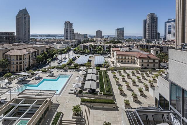 700 Front St, San Diego CA: https://media.crmls.org/mediaz/c9c0779e-51fc-4fbe-b558-5d2c53305773.jpg