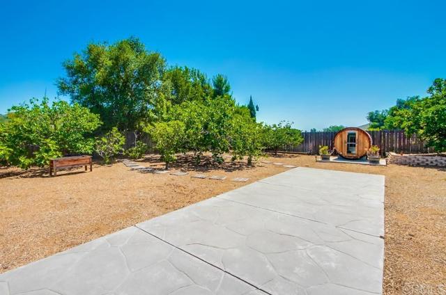 12919 Evalyn Place, Poway CA: https://media.crmls.org/mediaz/c9c1633f-59ba-46f4-8202-41e4c6a47882.jpg