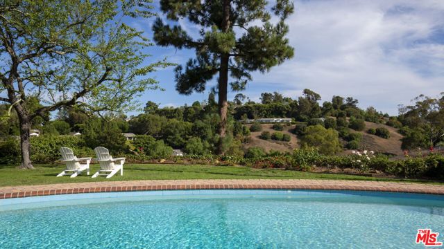 5 Caballeros Road, Rolling Hills, California 90274, 2 Bedrooms Bedrooms, ,3 BathroomsBathrooms,Residential,Sold,Caballeros,25585033
