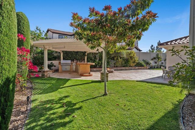 2535 San Clemente Avenue, Vista CA: https://media.crmls.org/mediaz/c9c268c4-6b34-4d73-815d-f1725595e0ff.jpg