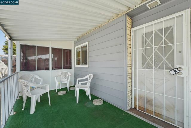327 La Vina, Pacheco CA: https://media.crmls.org/mediaz/c9c2bf8b-f121-4940-b486-0f09e9199fc8.jpg