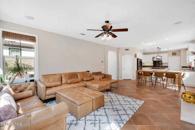 1877 Seasons Street, Simi Valley CA: https://media.crmls.org/mediaz/c9c38151-8c43-46ee-bd6c-6ececcc831d4.jpg