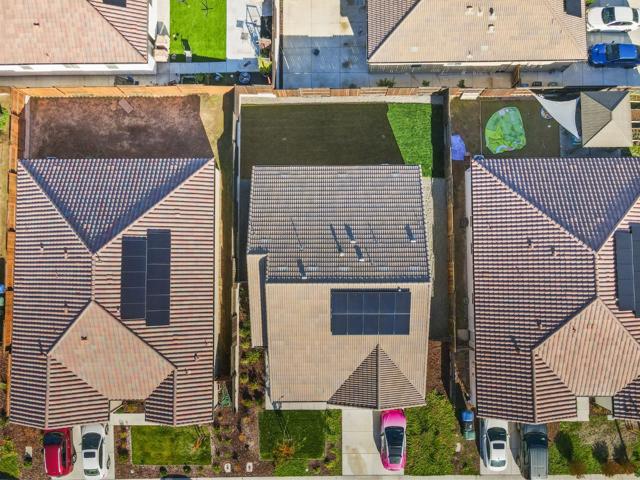 8189 Scrimshaw Way, Sacramento CA: https://media.crmls.org/mediaz/c9c4218b-1d14-41f2-8ad4-b026ebc3b559.jpg