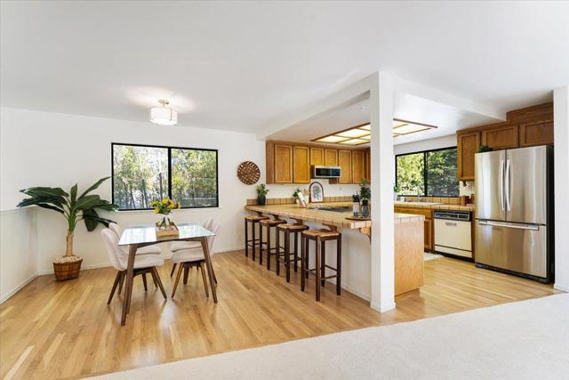 105 Sea Terrace Way, Aptos CA: https://media.crmls.org/mediaz/c9c4908e-4b46-4be2-a97a-b097d2e0dcb4.jpg