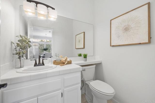 Detail Gallery Image 23 of 42 For 7122 Calabria Ct #E,  San Diego,  CA 92122 - 3 Beds | 2/1 Baths