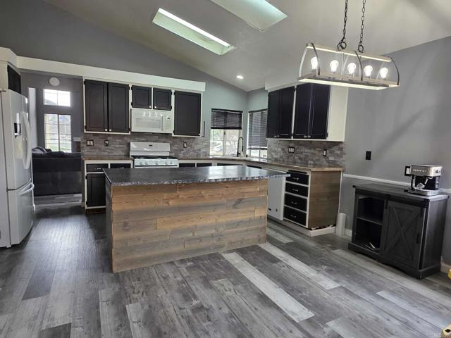 Detail Gallery Image 14 of 31 For 39820 Osprey Rd, Murrieta,  CA 92562 - 3 Beds | 2 Baths