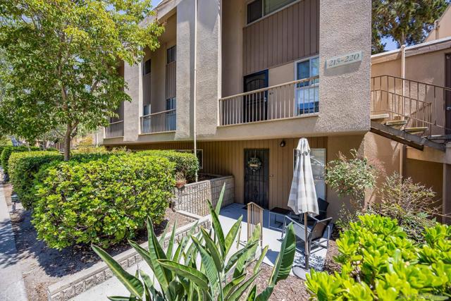 5700 Baltimore Dr, La Mesa CA: https://media.crmls.org/mediaz/c9c556ac-e527-47b6-8498-97691f534ed1.jpg