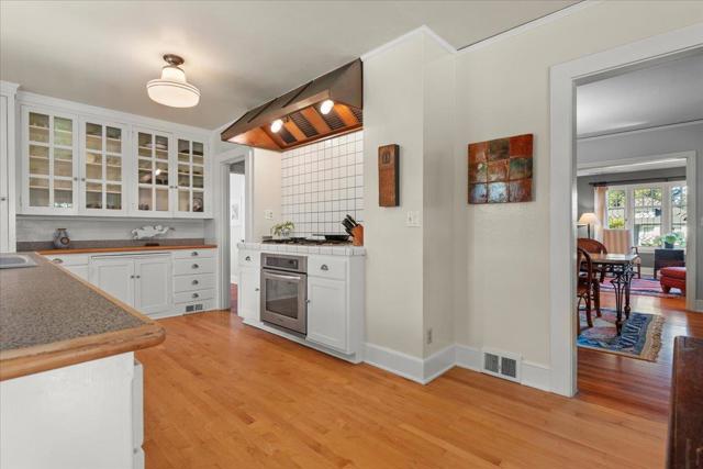 503 Van Ness Avenue, Santa Cruz CA: https://media.crmls.org/mediaz/c9c55b26-1b64-4ec4-ae3b-432295cc8523.jpg