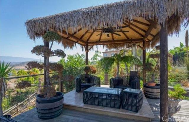 Detail Gallery Image 6 of 28 For 30427 Circle R Ln, Valley Center,  CA 92082 - 5 Beds | 4 Baths