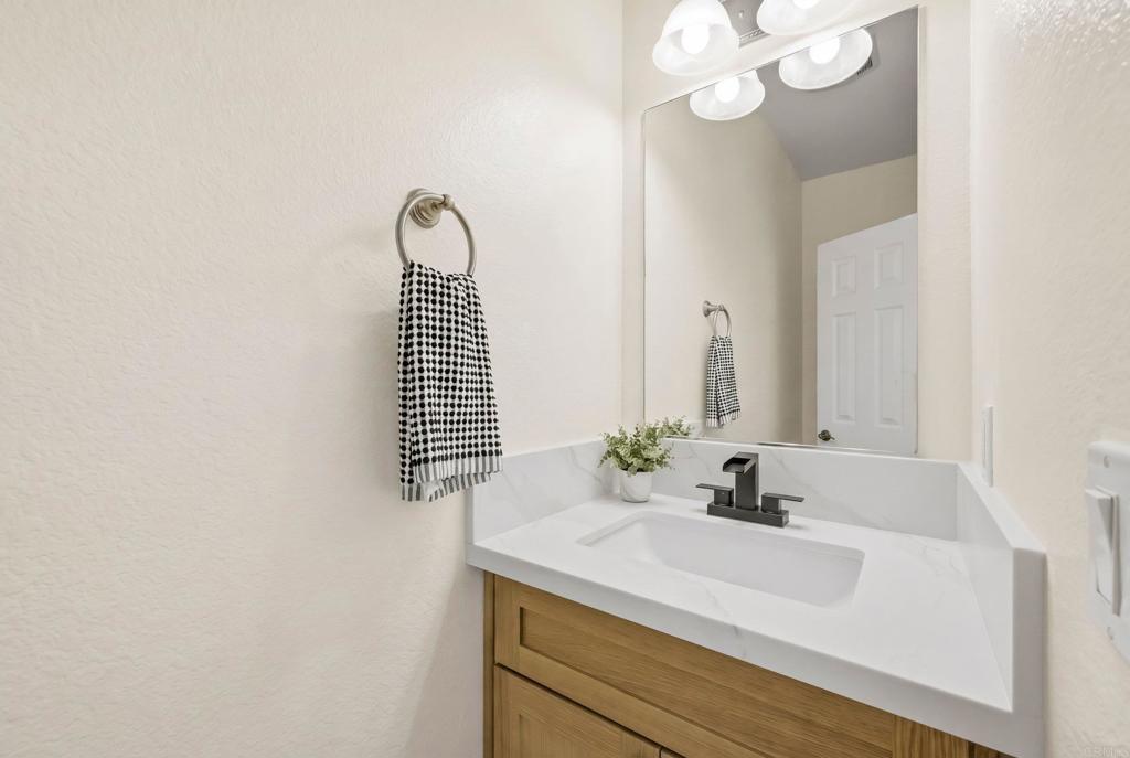 2725 Villas Way - photo 6