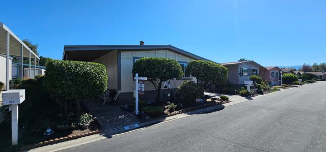556 Millpond Drive, San Jose CA: https://media.crmls.org/mediaz/c9c6a108-1bc7-4929-b4ee-a99d05eab526.jpg