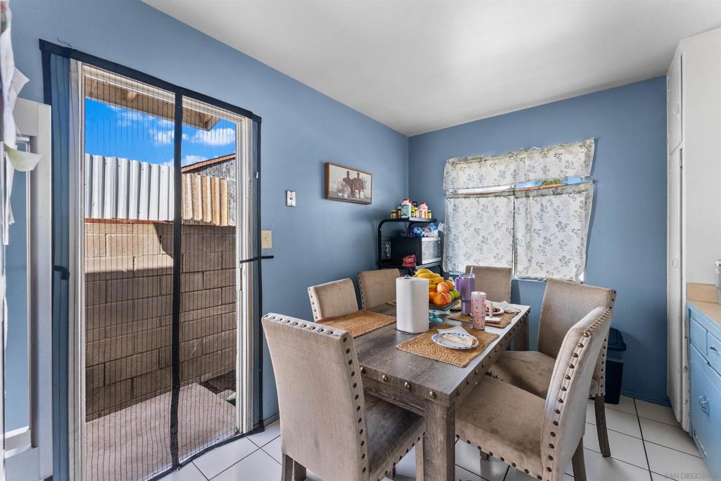 MLS #250039580SD image #10