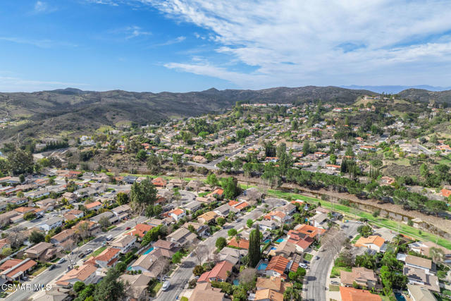 Neighborhood Overhead