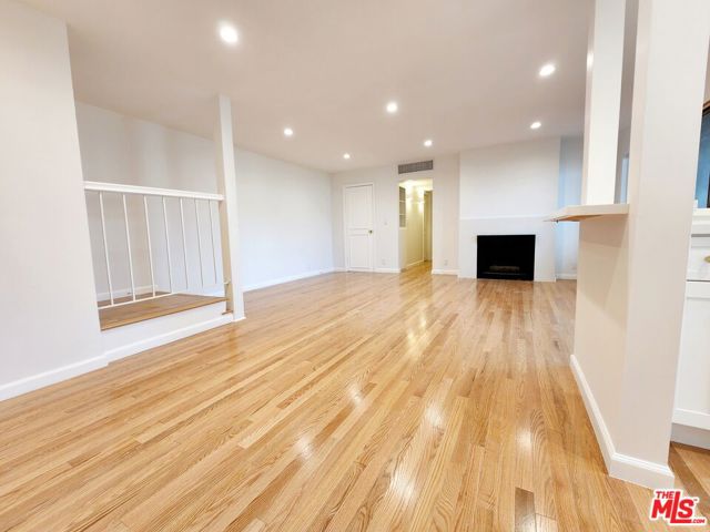 2209 Summertime Lane, 209 photo 3