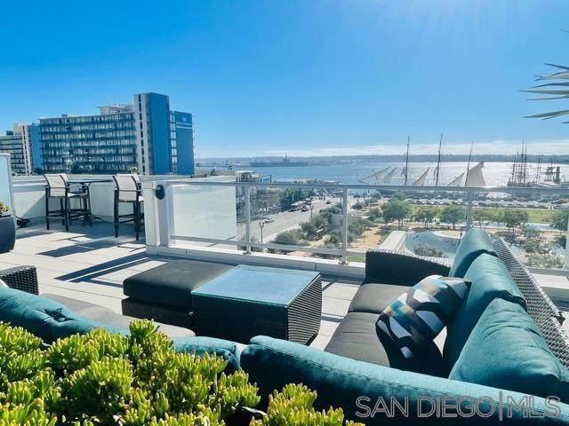 Image 2 for 825 W Beech St #301, San Diego, CA 92101