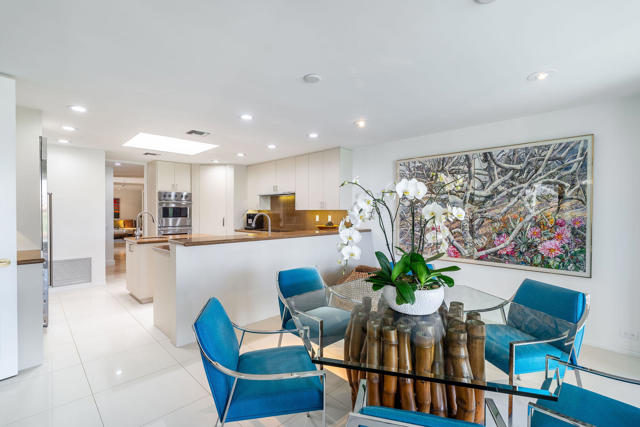 61 Mayfair Drive, Rancho Mirage CA: https://media.crmls.org/mediaz/c9cb9ae6-58d0-4e8a-9091-d94510397aad.jpg