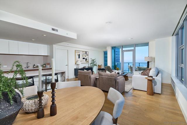 1388 Kettner Blvd, San Diego CA: https://media.crmls.org/mediaz/c9cba4e3-a467-4dc3-b63f-d62343eef653.jpg